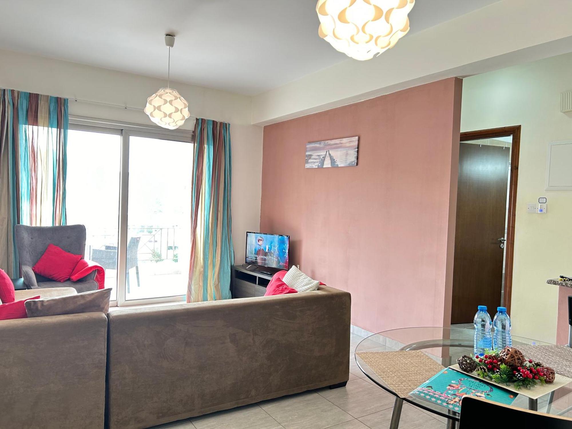 Sun Julz Apartments On The Beach Paphos Bagian luar foto