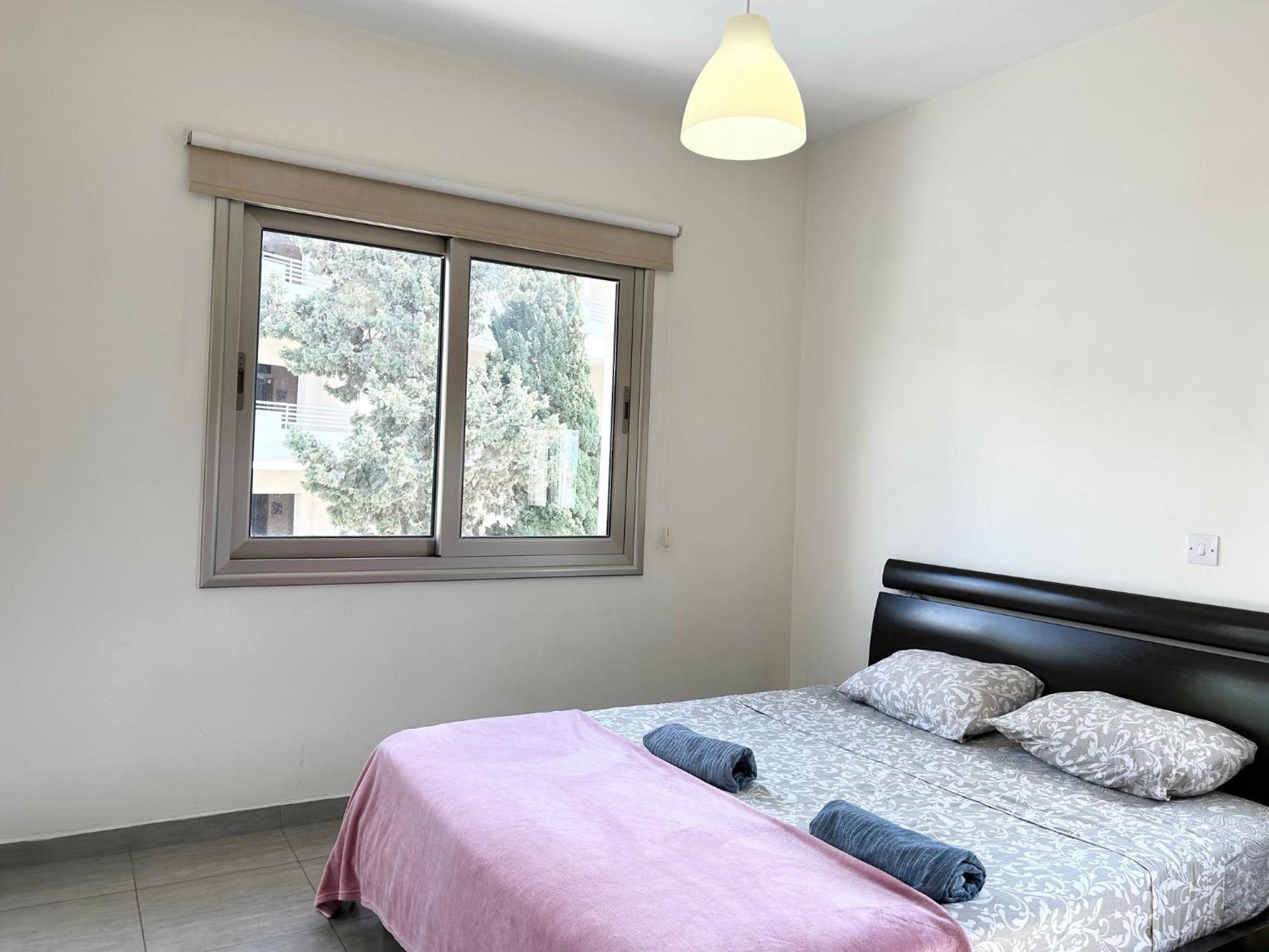 Sun Julz Apartments On The Beach Paphos Bagian luar foto