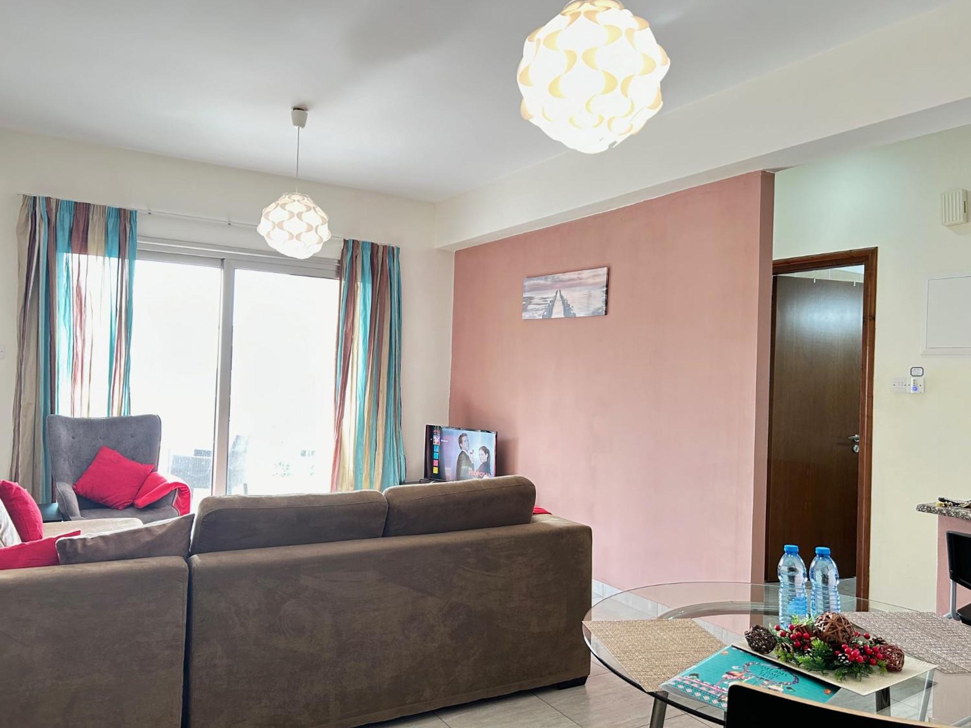 Sun Julz Apartments On The Beach Paphos Bagian luar foto