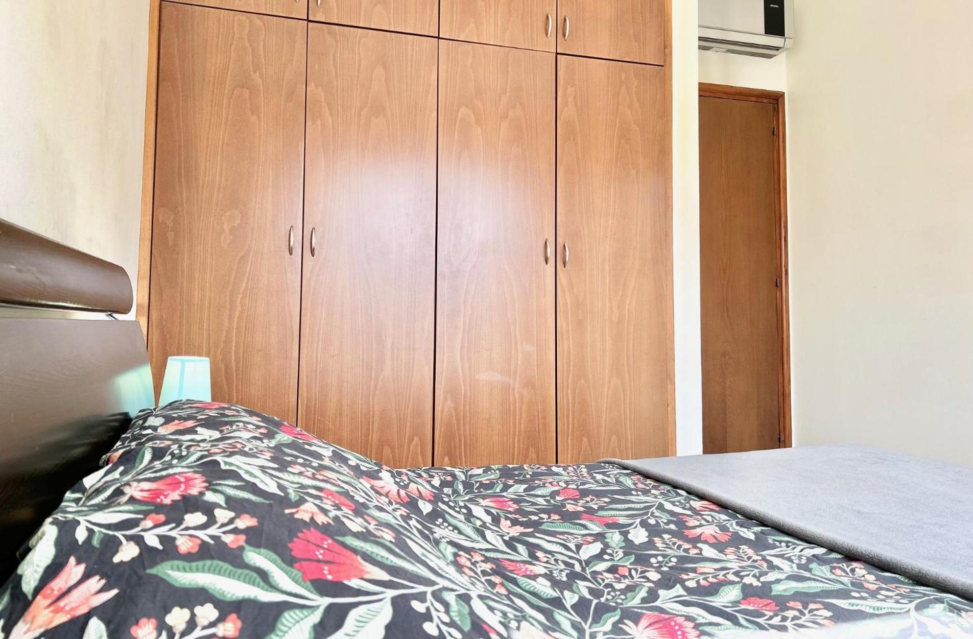 Sun Julz Apartments On The Beach Paphos Bagian luar foto