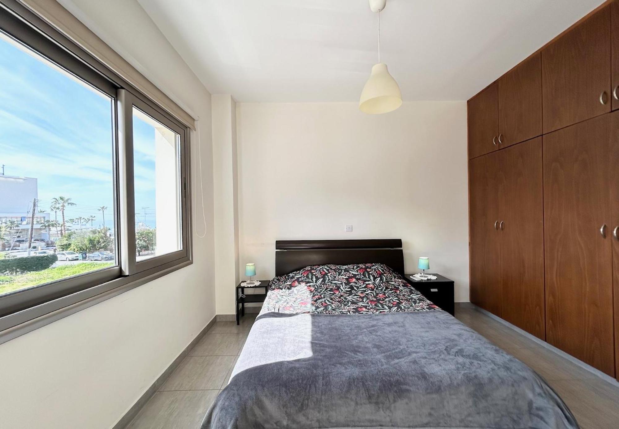 Sun Julz Apartments On The Beach Paphos Bagian luar foto
