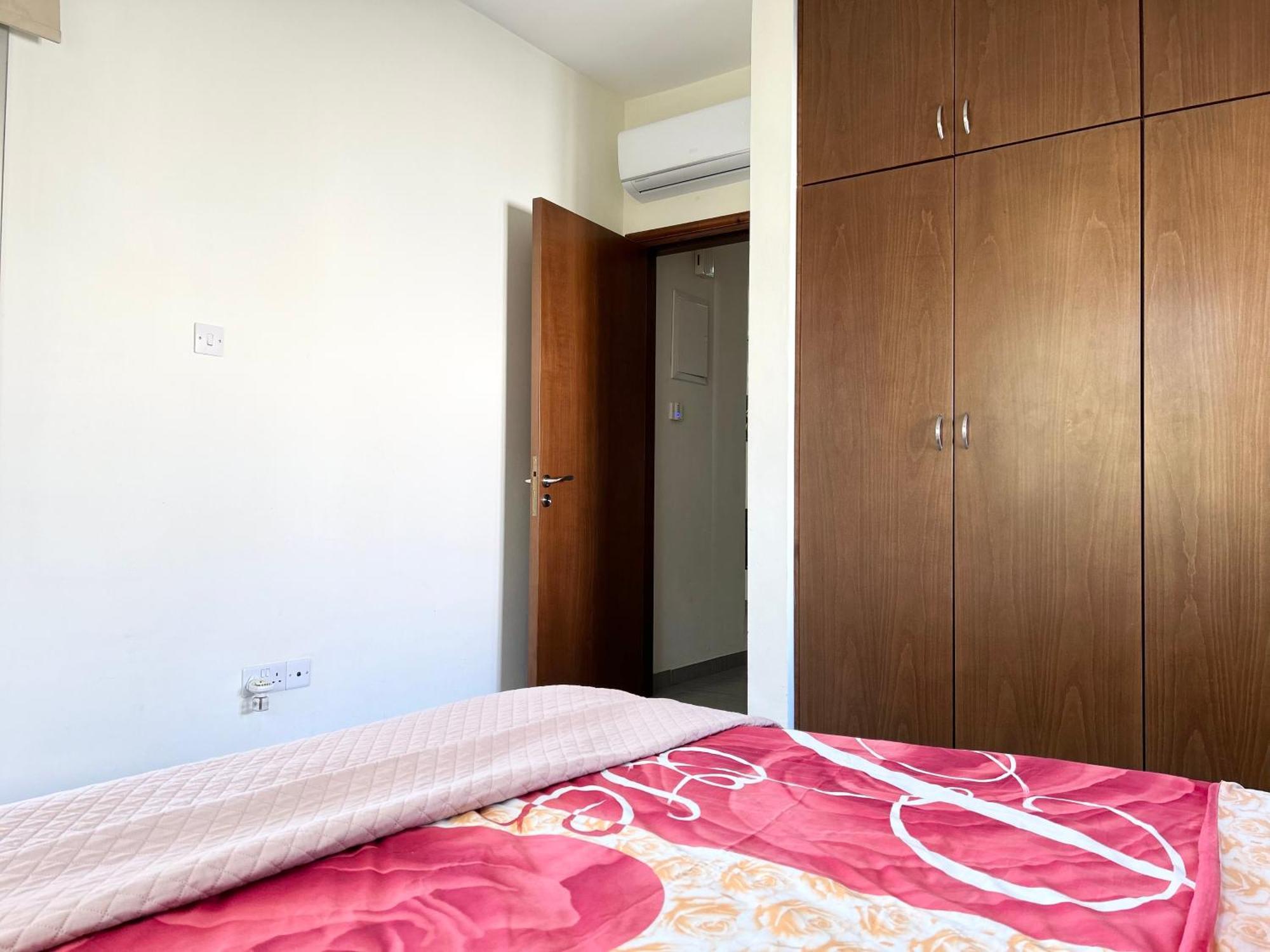 Sun Julz Apartments On The Beach Paphos Bagian luar foto
