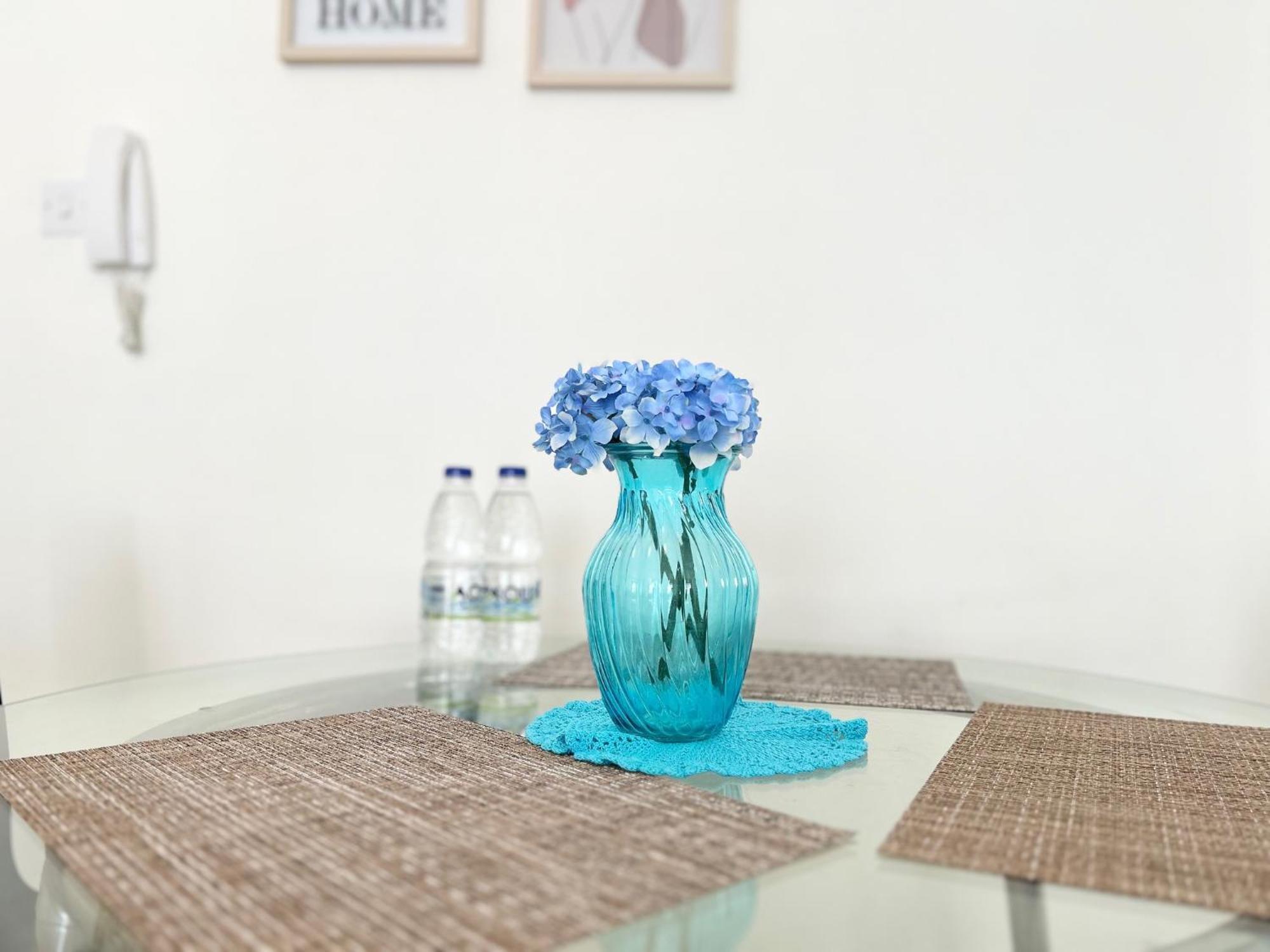 Sun Julz Apartments On The Beach Paphos Bagian luar foto